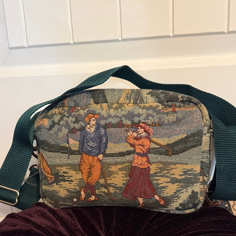 Tapestry Golf Scene Messenger Bag with Green Strap